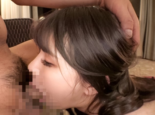 【ナンパ成功！】「もっと奥まで…♡」色気ムンムンな美女が魅せるドスケベフェラ！喉奥まで咥え込むテクニックに悶絶必至！淫乱な舌使いでチ○ポを激しく責めまくる！これぞ究極のご奉仕フェラ！！