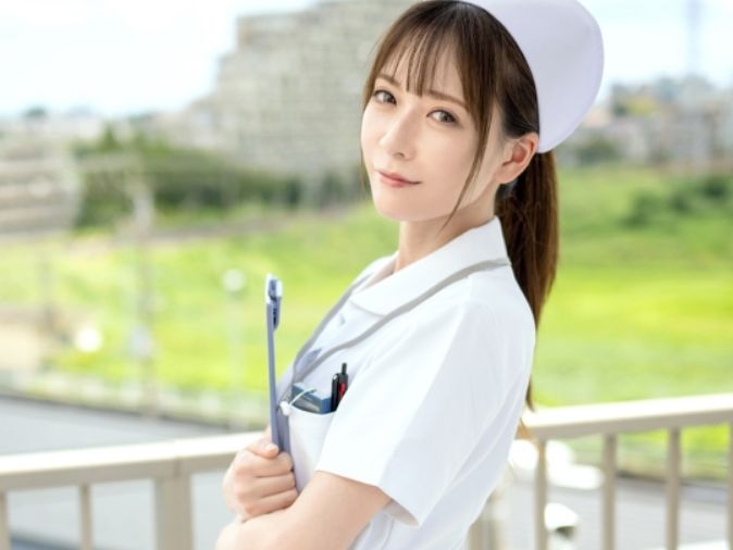 【清楚系ナースの裏の顔】『患者さんのチンポ、お世話しちゃいます♥』天使の笑顔で淫乱看護！清純そうなナースが実はドスケベで、病室でこっそりエロい看護プレイ！見た目とのギャップがヤバい！