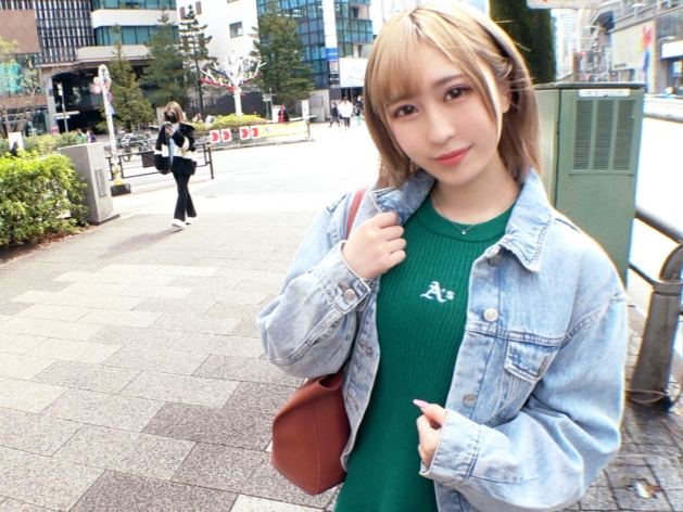 【金髪スレンダーギャルの乱れセックス】エロさ全開のギャルが、可愛さ満点で男を誘惑！性欲全開で快感に溺れ、激しく感じまくる！全力で乱れる姿が超エロい！♡