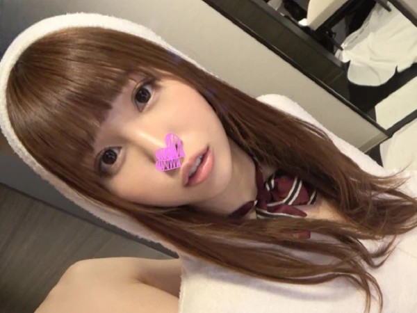 【細身巨乳娘と即ハメw】今からこの可愛いスレンダー巨乳娘とエッチしちゃうぞ♡膣奥まで突きまくるゴリゴリピストンで子宮ヒクヒク絶頂！変態すぎる濃厚SEXでイキまくり！