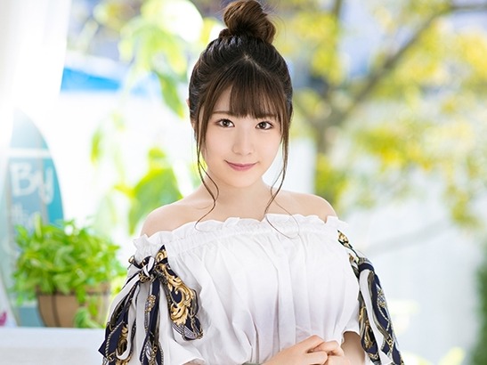 【初撮り！】フィットネス美女がAVデビュー！デカチンに開脚で悶絶♡ 正常位生ハメで感じまくる、インストラクターの隠れたエロさに驚愕！！