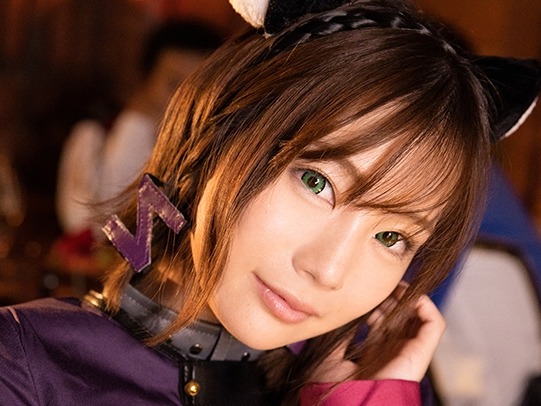 【異世界エロ冒険】『この世界じゃ何してもいいんだよね？』淫獣コスプレの美女と3P生ハメ！チンポで突くたびに喘ぎまくる姿に興奮MAX！最後は中出しでフィニッシュ！♡