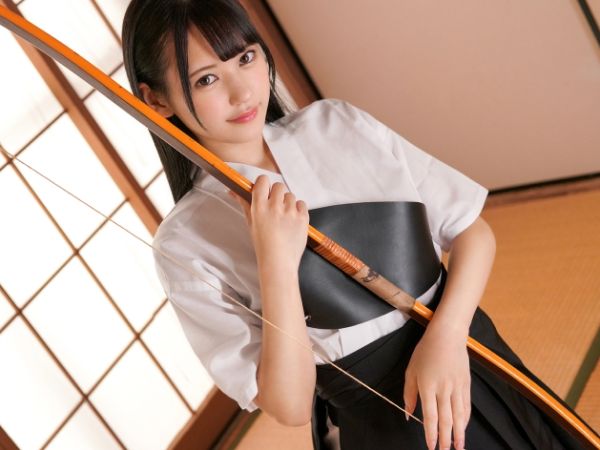 【部活後の危険な関係】『先輩、ダメですよ…』スレンダー美少女弓道部員が、部員が帰った部室で先輩と禁断のエッチ！畳をビショビショにするほど感じちゃう敏感ボディで、フェラから本番までヤリまくる！♡