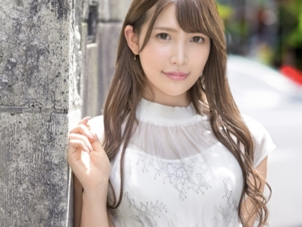 【スレンダー美少女と素人男性の濃厚セックス】エロカワボディの美少女が素人男性とガチイキ!感じまくるカラダと喘ぎ声がエロすぎる♥